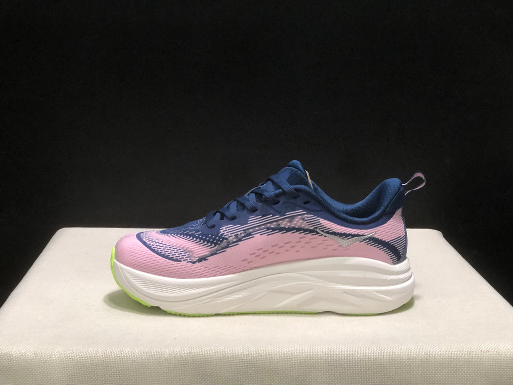 HOKA ONE ONE SKYFLOW